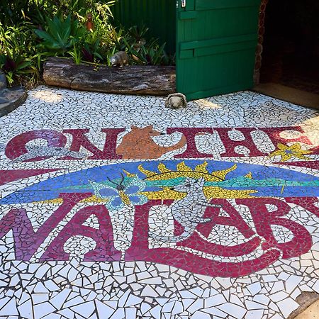 On The Wallaby Eco Lodge Yungaburra Exterior photo