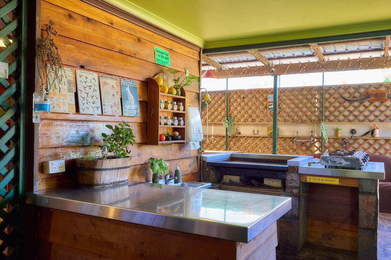 On The Wallaby Eco Lodge Yungaburra Exterior photo